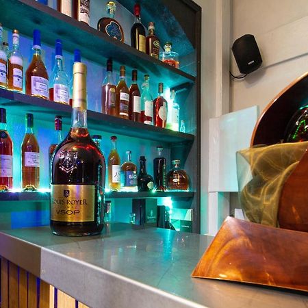 Logis Hotel Restaurant L'Essille Bassac Екстер'єр фото