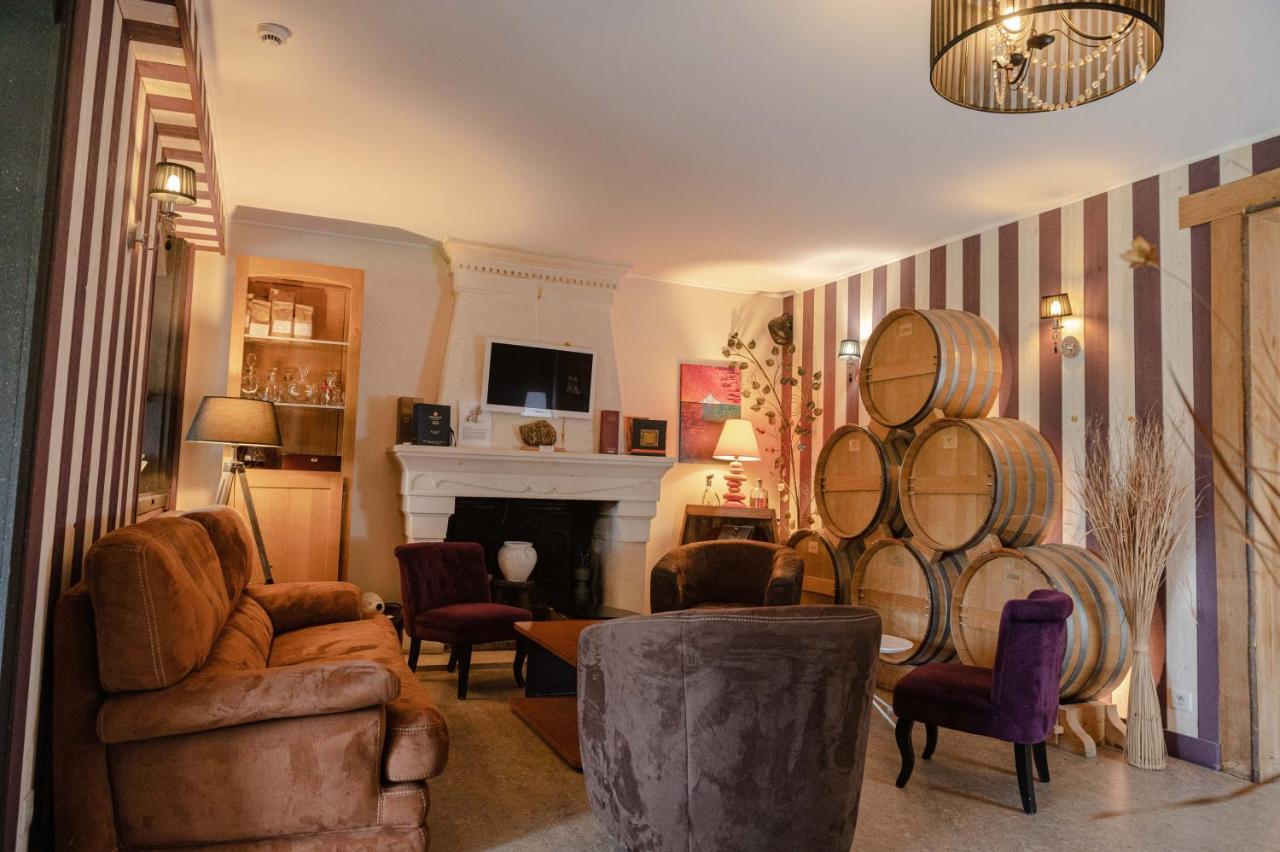 Logis Hotel Restaurant L'Essille Bassac Екстер'єр фото