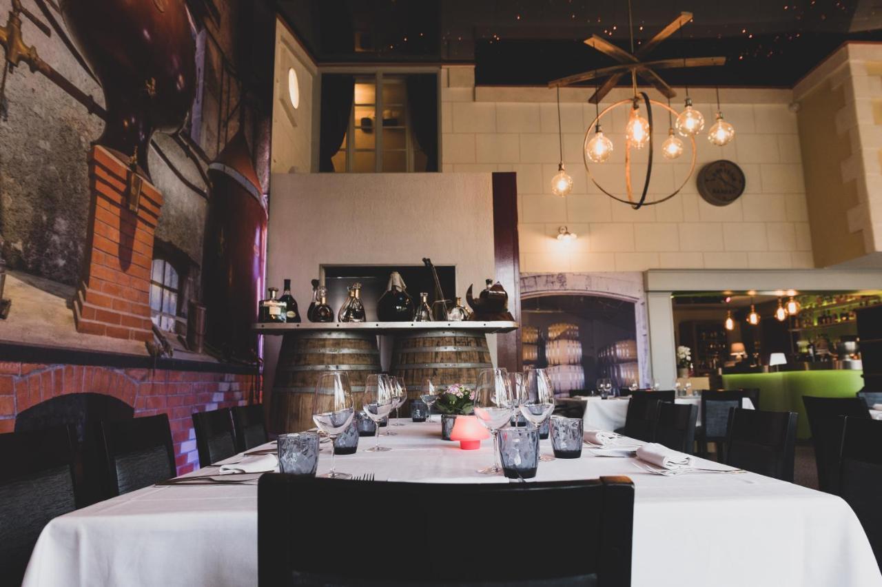 Logis Hotel Restaurant L'Essille Bassac Екстер'єр фото