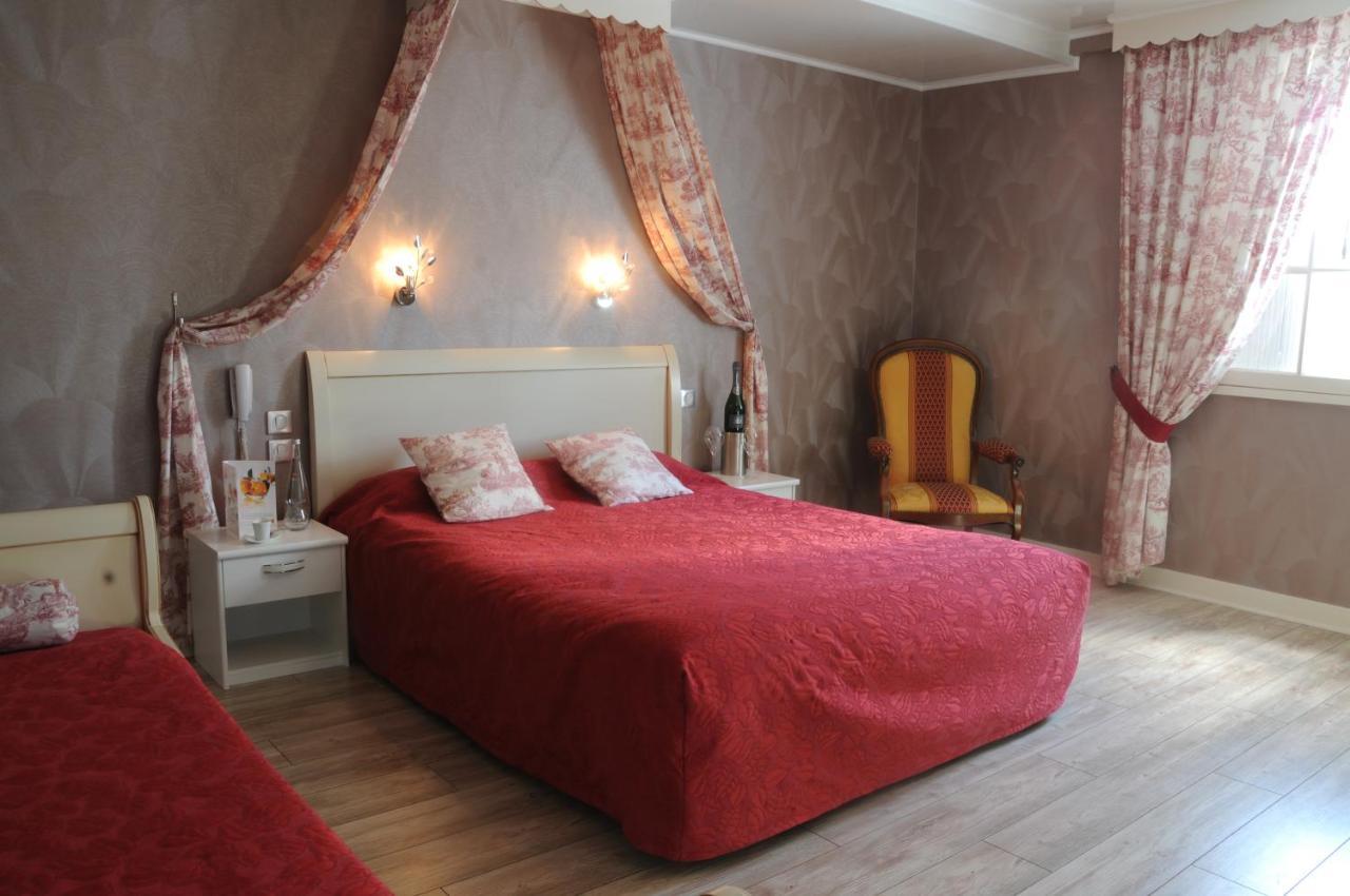 Logis Hotel Restaurant L'Essille Bassac Екстер'єр фото